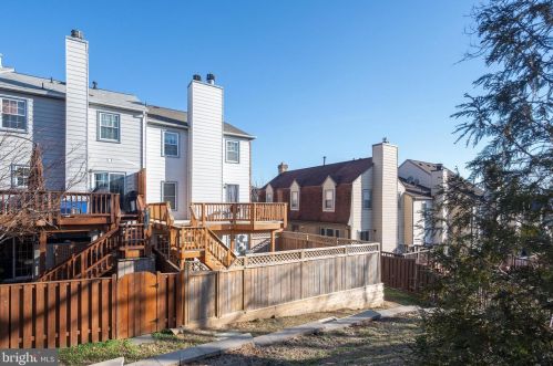 7312 Mallory Cir, Alexandria VA 22315-4704 exterior