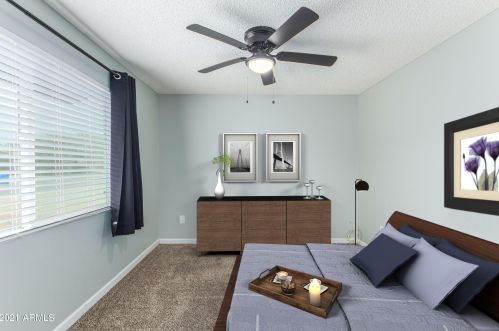 4045 Crocus Dr, Phoenix AZ 85032-5417 exterior