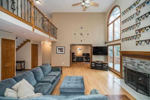 11070 Rambling Oaks Dr, Saint Louis MO 63128-2036 exterior