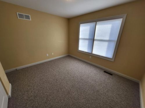 1 Crabapple Ct, Saint Louis MO 63132-3422 exterior