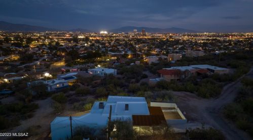 1540 Hl Side Dr, Tucson AZ 85745 exterior