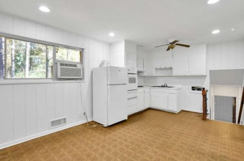 5338 Chantilly Ter, Atlanta GA 30349-5230 exterior