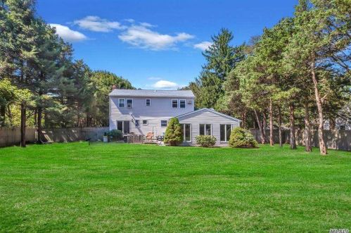 1345 Locust Ave, Bohemia NY 11716-2183 exterior