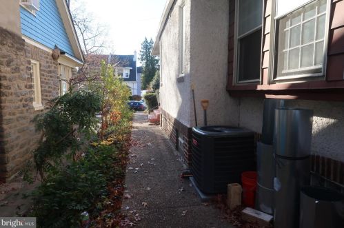 923 Fillmore St, Philadelphia PA 19124-2926 exterior