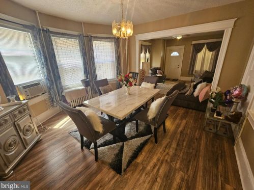 36 Maple Ave, Trenton NJ 08618-3401 exterior