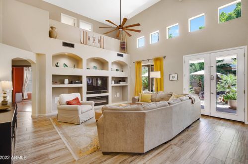 15405 18 Ave, Phoenix AZ 85015-3840 exterior