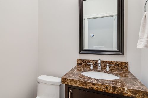 1512 Wieland St, Chicago IL 60610-1233 exterior