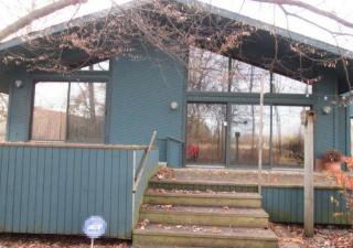 1545 Sashabaw Rd, Brandon MI  48462-9163 exterior