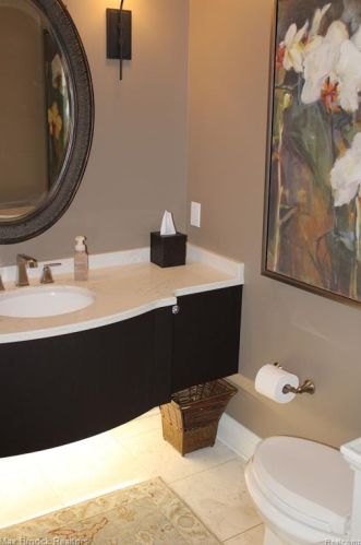 3586 Walnut Brk Dr, Rochester MI 48309-4065 exterior