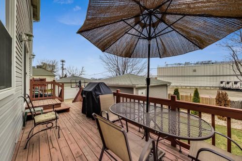 4253 Kolmar Ave, Chicago IL 60712-4702 exterior