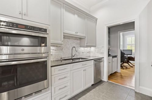 1225 Brooke Greene, Atlanta GA 30319-4715 exterior