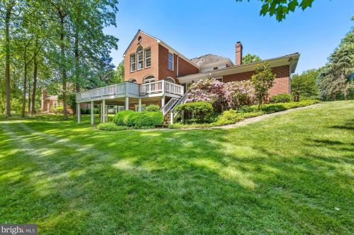 10028 Avenel Farm Dr, Rockville MD  20854-5412 exterior