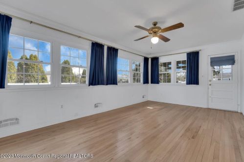 309 Eastham Rd, Point Pleasant Beach NJ 08742-2013 exterior