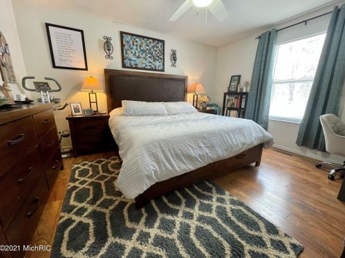 5541 Lamos Rd, Sylvan Beach MI 49461-9450 exterior