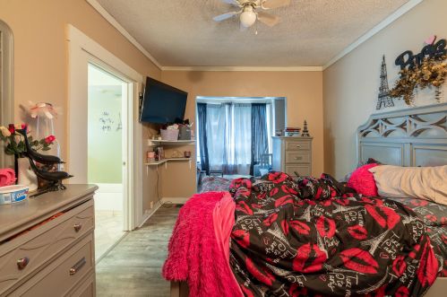 324 Hollister Ave, Grand Rapids MI 49506-1533 exterior