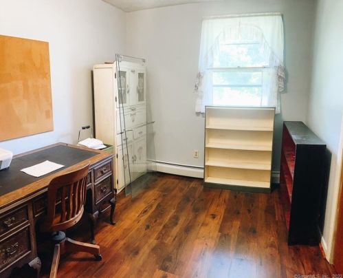 323 Maple St, Killingly CT 06239-1705 exterior