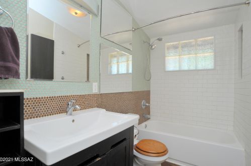 4445 17th St, Tucson AZ  85711-4802 exterior