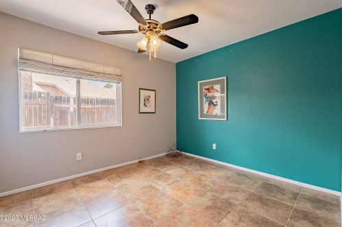 4712 Courtney Dr, Tucson AZ 85705-4822 exterior