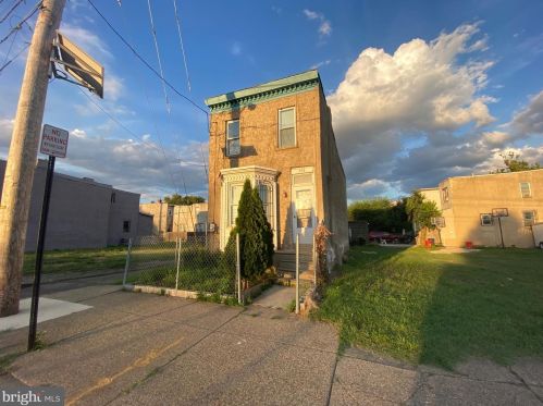 516 3rd St, Camden, NJ 08102-2002