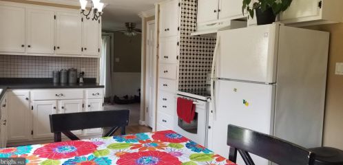 860 Pat Ln, Huntingtown MD exterior