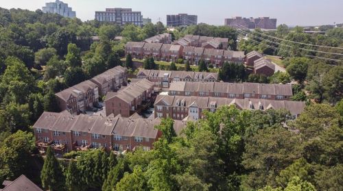 2840 Loftview Sq, Atlanta GA 30339-4929 exterior