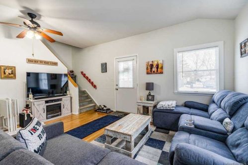 10 Pawnee Dr, Commack NY 11725-4210 exterior