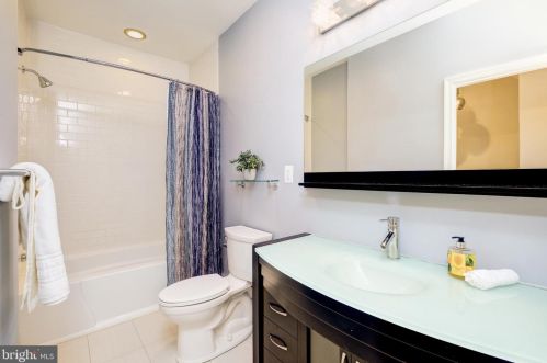 412 M St, Washington DC 20002-3421 exterior