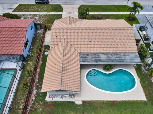 320 3 Ct, Boca Raton FL 33432-4032 exterior