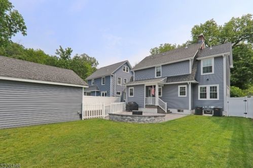 210 Mountainview Ave, Scotch Plains NJ  07076-1418 exterior