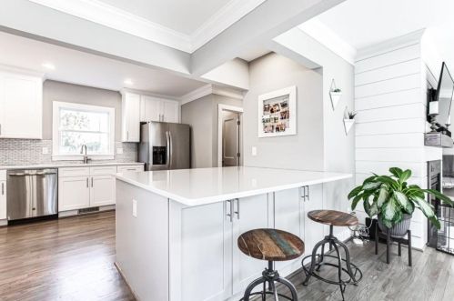 1403 Lavista Rd, Atlanta GA 30324-3835 exterior