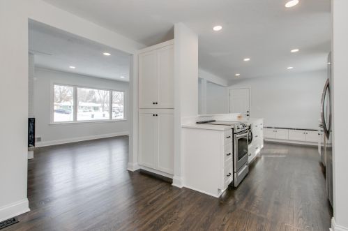 216 Hawes Ave, Saint Paul MN  55126-6232 exterior