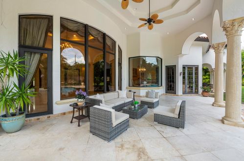 8060 Twin Lk Dr, Boca Raton FL 33496-1945 exterior