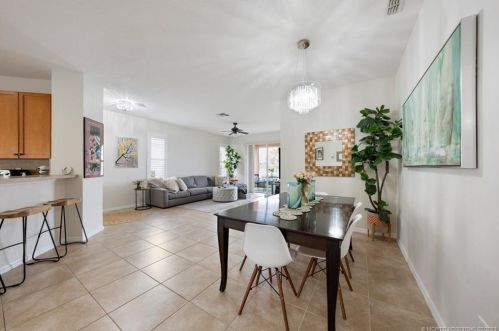 9956 Chadwick Dr, Fort Pierce FL 34987-2418 exterior