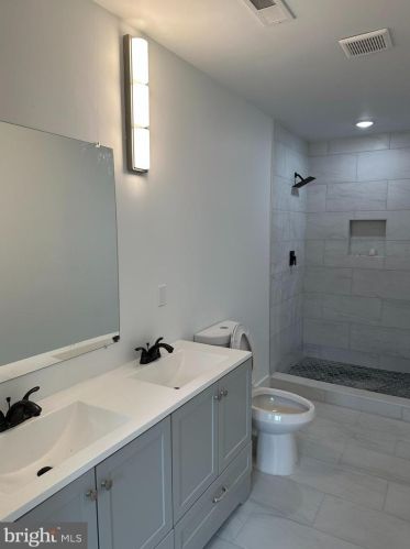 628 Diamond St, Philadelphia PA exterior