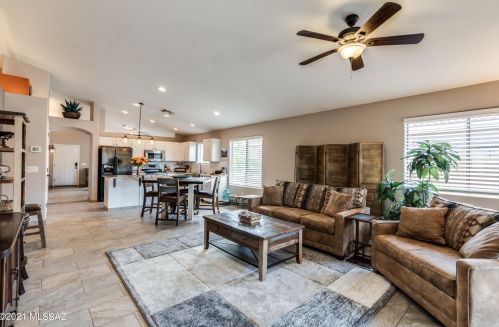 11347 Gray Boulder Ct, Tucson AZ  85737-4612 exterior