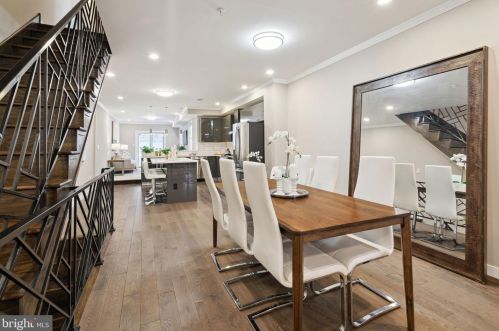 630 Catharine St, Philadelphia PA  19147-2937 exterior