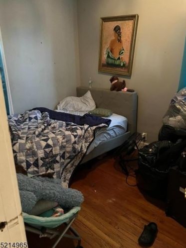 204 2 St, Newark NJ 07107-3106 exterior