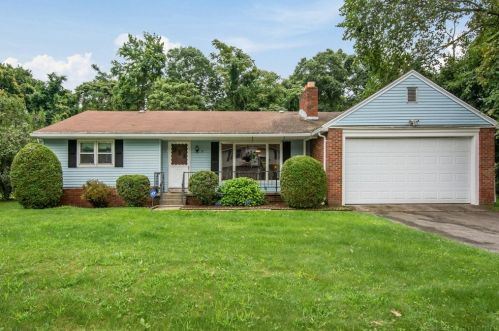 17 Balis Ave, Worcester, MA 01604-2603