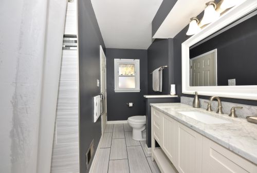 5606 Prt Ave, Milwaukee WI 53223-4121 exterior