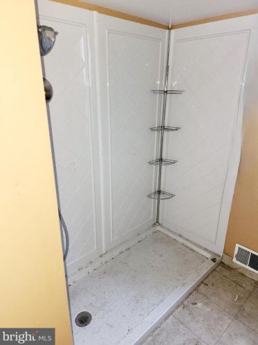 1121 Hancock St, Philadelphia PA 19133-3830 exterior