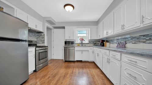 9114 Sawyer Ave, Chicago IL 60805-1640 exterior