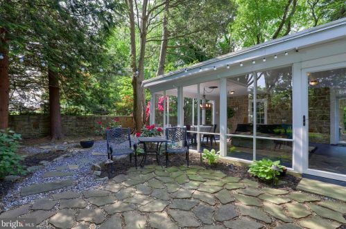 409 Atkins Ave, Lancaster PA  17603-4912 exterior