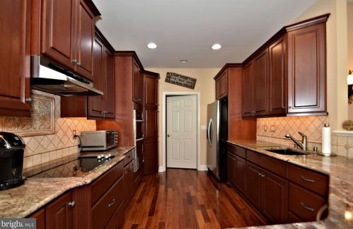 45 Villa Dr, Warminster PA 18974-3780 exterior