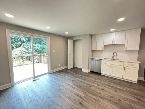 3286 Sunderland Dr, Lithonia GA 30039-4672 exterior