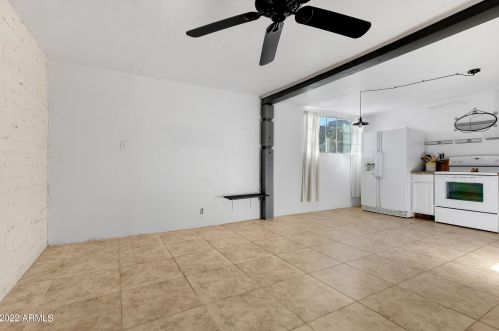 2515 10 St, Phoenix AZ 85020-5821 exterior