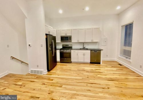 1640 Jackson St, Philadelphia PA 19145-2427 exterior