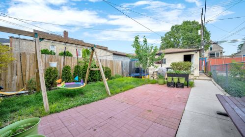 2649 Trumbull Ave, Chicago IL 60623-4625 exterior