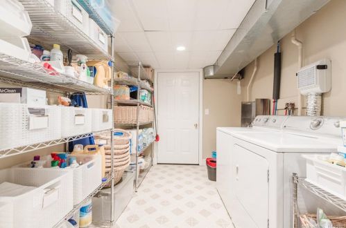 119 Deforest Rd, Wilton CT 06897-1910 exterior