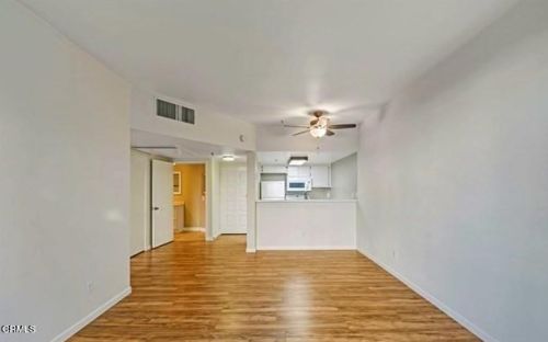 865 B St, Oxnard CA  93030-7193 exterior