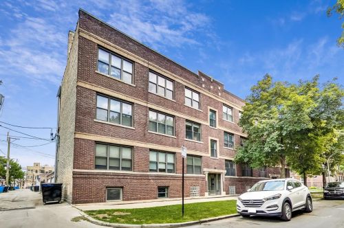3240 Leland Ave, Chicago, IL 60625-4442